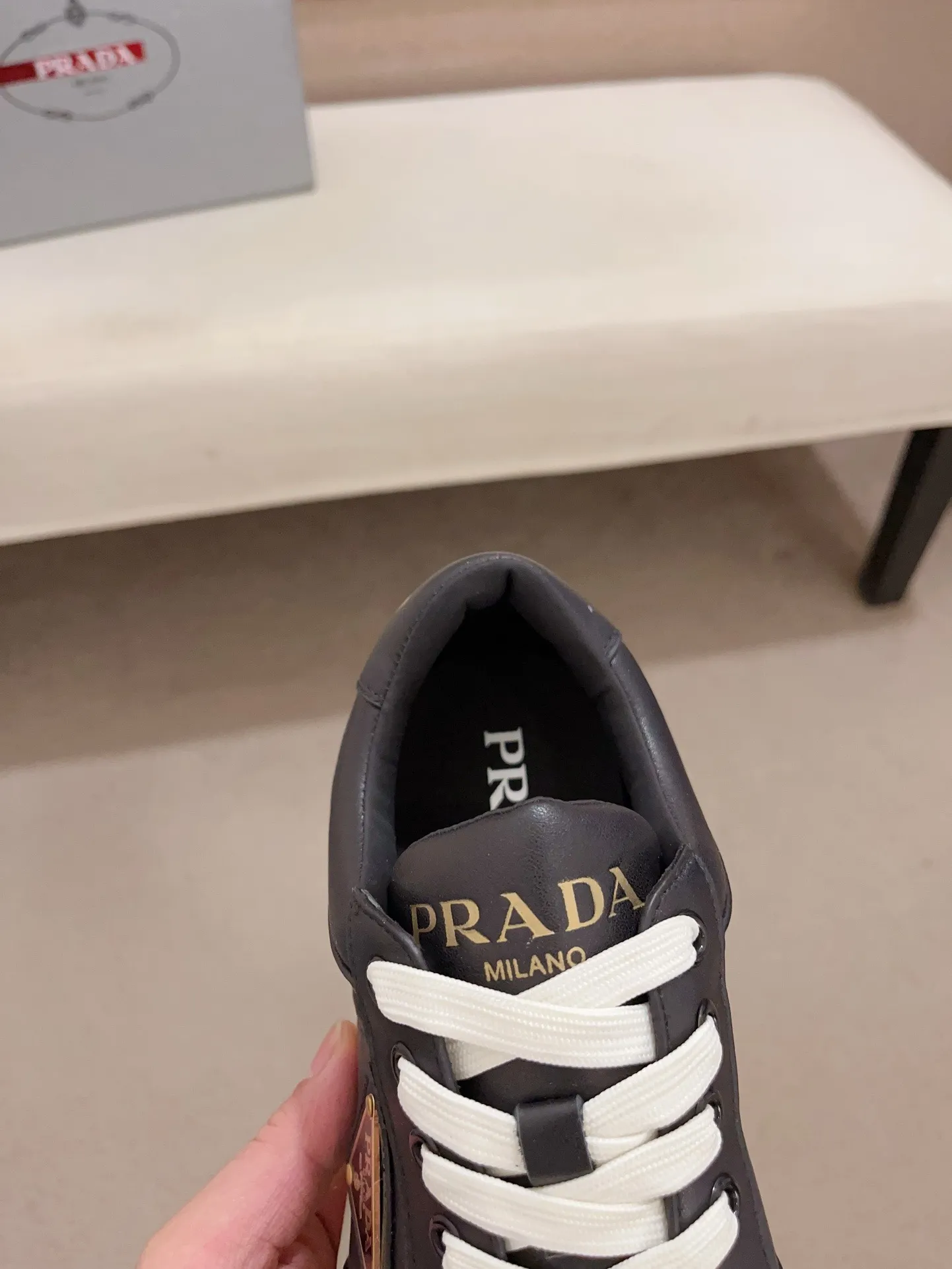 Factory price 540💰 ✔️✔️✔️High version High-quality new PRADA counters are available simultaneously, new men's shoes, 😘Material: Made of patent cowhide with breathable mesh. Inside: cowhide with breathable mesh 👍🏿 high-end ☄️ open-molded non-slip rubber outsole, exquisite lines, simple and elegant, comfortable and high-end for leisure travel. Code number: 38 to 44 (45 can be customized and 46 cannot be returned or exchanged)